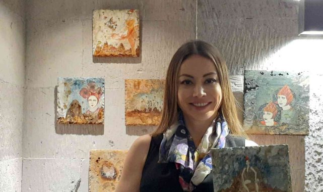 Kapadokya sevdasını taşlara resmetti