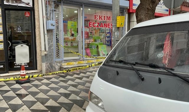 Kapı komşularının park yeri kavgası kanlı bitti: 1 kişi silahla yaralandı