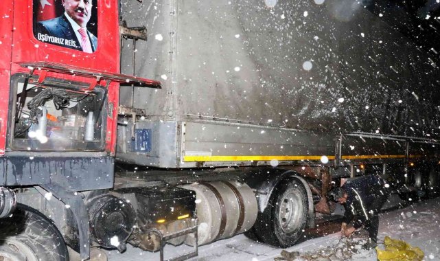 Kar ve tipi ulaşımda aksamalara neden oldu