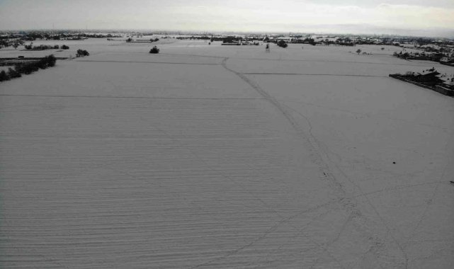 Kar yağışı Konya Ovası&#039;na ilaç oldu