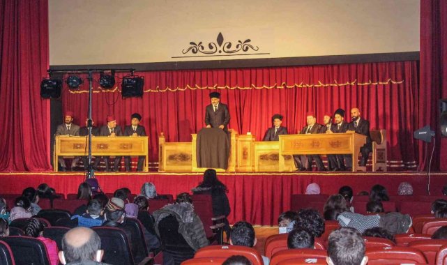 Karacabey'de İstiklal Yolu Mehmet Akif tiyatrosu beğeni topladı