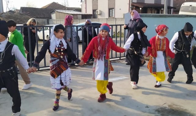 Karadeniz gününe öğrenci ve velilerden yoğun ilgi
