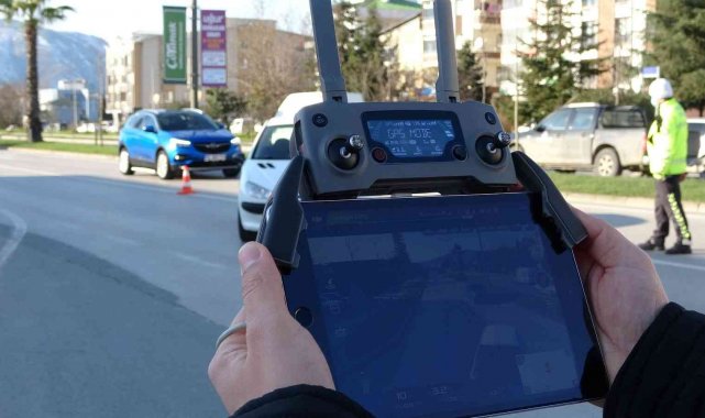 Karadeniz Sahil Yolu'nda 'drone' destekli trafik denetimi