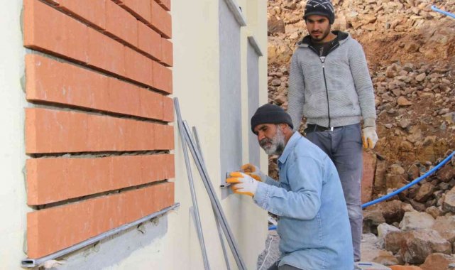 Karaköprüde çok amaçlı salon inşaatında sona gelindi