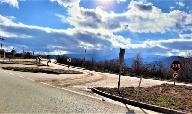 Karayolları Genel Müdürlüğünden çökme oluşan kavşakla ilgili açıklama