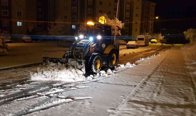 Karla mücadele sabaha kadar sürdü