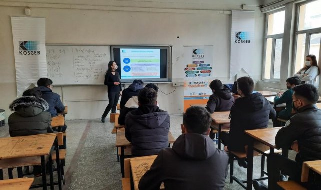 Kars'ta KOSGEB Meslek Lisesi öğrencilerini bilgilendirdi