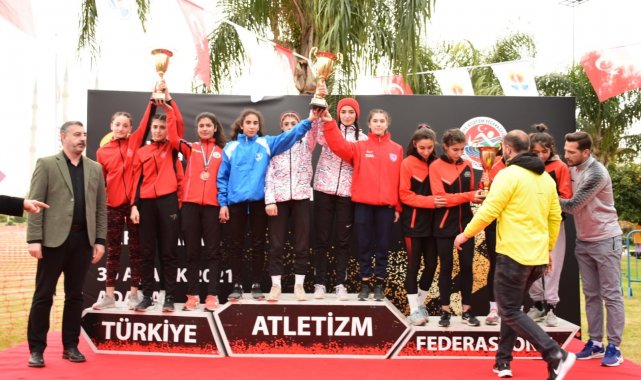 Karslı atletler Türkiye şampiyonu oldu