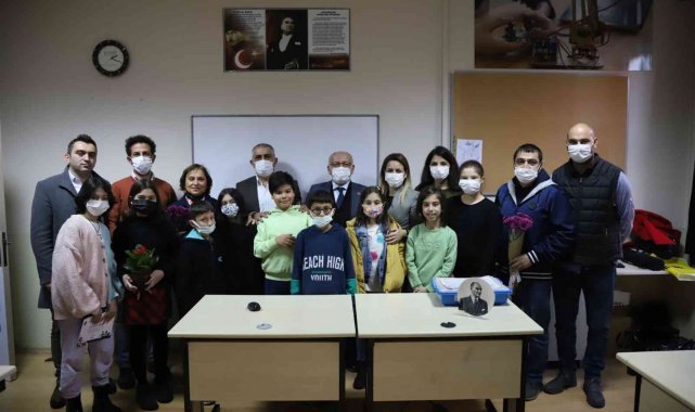 Kartal Belediyesi&#039;nin Robotik Kodlama Atölyesi öğrencileri sertifikalarına kavuştu