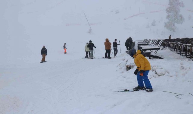 Kartalkaya'da kayak sezonu açıldı