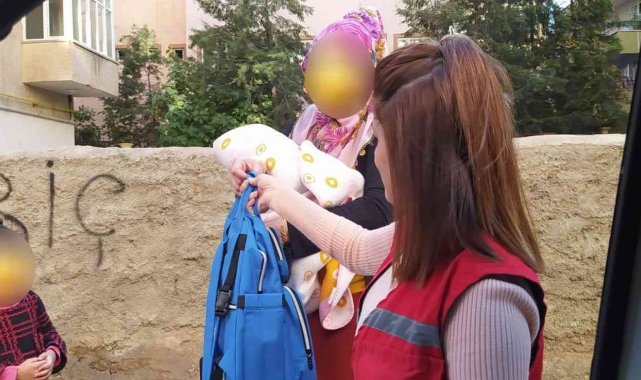 Kayapınar'da 688 bebeğe 'Hoş geldin' paketi dağıtıldı