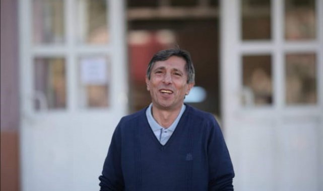 Kayıp okul müdürü okul merdivenlerinde bileklerinden kesilmiş halde bulundu