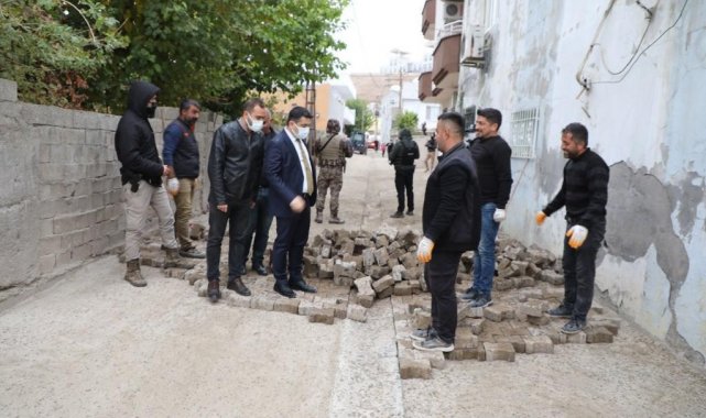 Kaymakam Tunç, Nur Mahallesinde parke taşı çalışmalarını yerinde inceledi