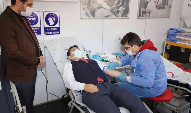 Kaymakam Tunç'tan kan bağışına destek