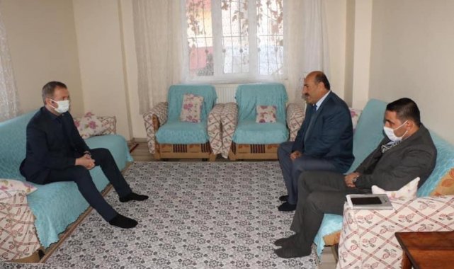 Kaymakam Yelek şehidin annesinin taziyesine katıldı