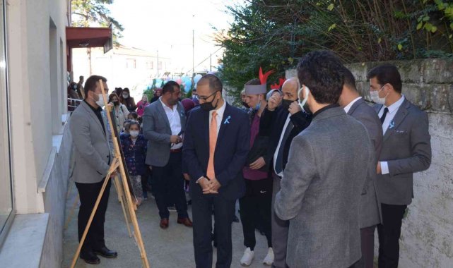 Kaymakam Yılmaz, Özel Eğitim öğrencilerini engelliler günü'nde yalnız bırakmadı