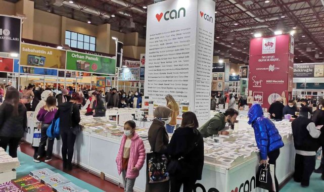 Kayseri Kitap Fuarı'na ziyaretçi akını