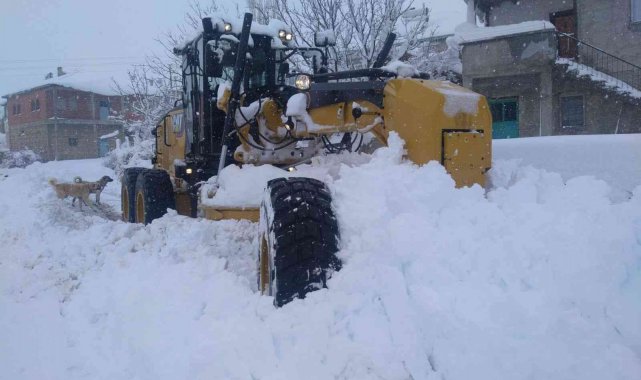 Kayseri'de 74 mahalle yolu ulaşıma açıldı
