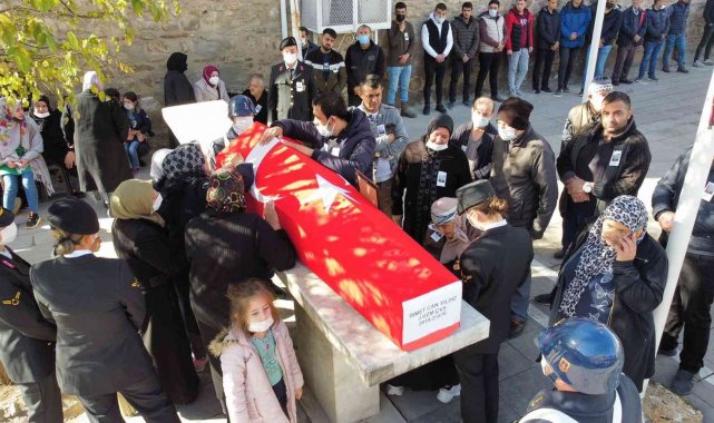 Kazada hayatını kaybeden uzman çavuş son yolculuğuna uğurlandı