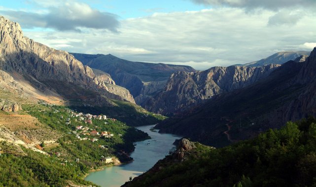 Kemaliye'de "İpek Yolu" yeniden canlanıyor