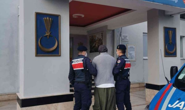 Kemer'de 14 ayrı suçtan 4 yıl hapis cezası olan şahıs yakalandı