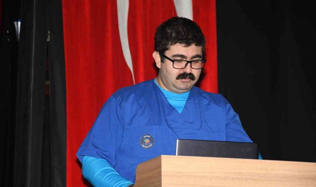 Kemer'de hayvanseverleri bilinçlendirme eğitimi