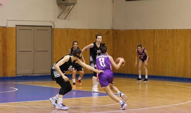 Kepez'in kızları galip döndü