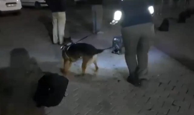 Kimyasal madde taşımak için imal edilen tankerde 51 düzensiz göçmen yakalandı