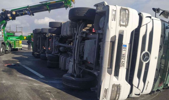 Kimyasal madde taşıyan tanker devrildi: 1 yaralı