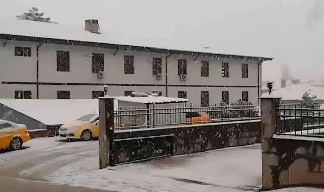 Kırıkkale'ye mevsimin ilk karı düştü