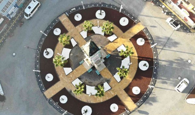 Kırkağaç'ın prestij caddesinde peyzaj çalışmaları da tamamlandı