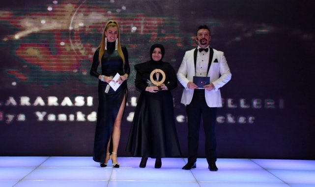 Kişiye özel kodlama bileklik ödül getirdi