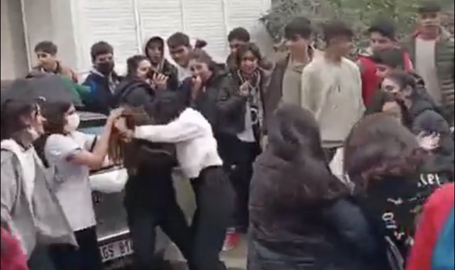 Kız öğrenciler ortalığı birbirine kattı