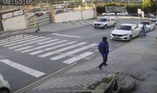 Kızıyla her gün geçtiği yolda kayan aracın altında kaldı: 1 yaralı