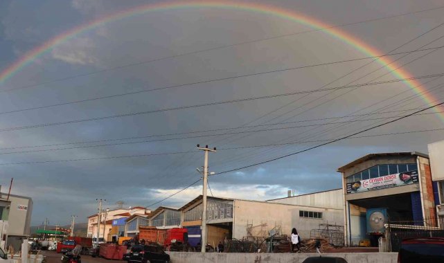 Kocaeli'de gökkuşağı hayran bıraktı