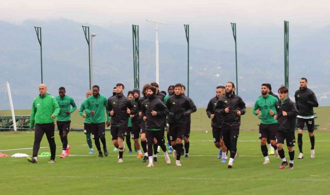 Kocaelispor ilk yarının son maçı için Adana'da