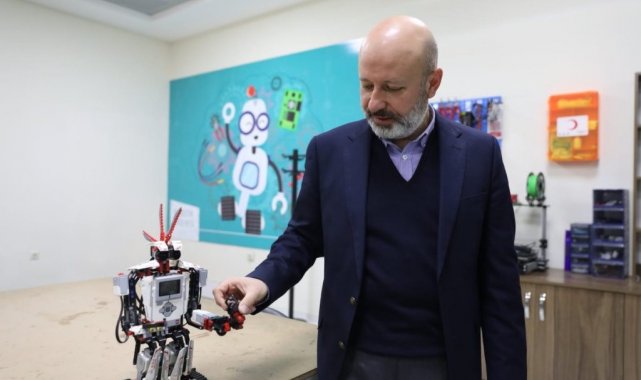 Kocasinanlı gençlerin ufkunu açan gençlik merkezi ile hayaller gerçek oluyor