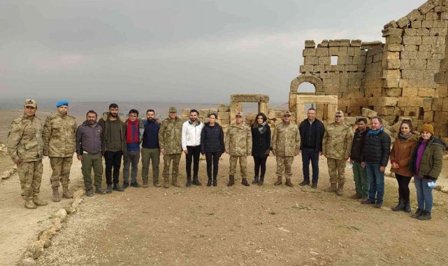 Komutanlar Zerzevan Kalesi'nde