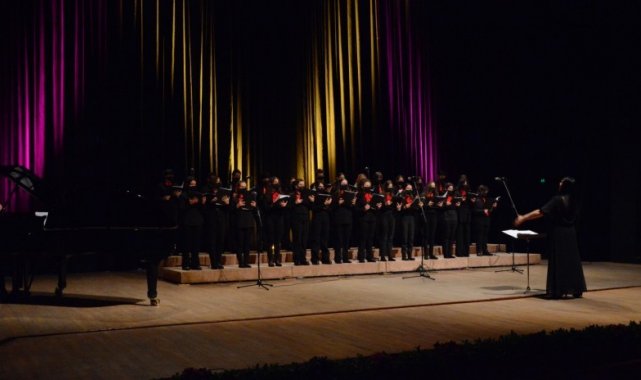 Konservatuvar öğrencilerinden &quot;Yeni Yıla Merhaba Konseri&quot;