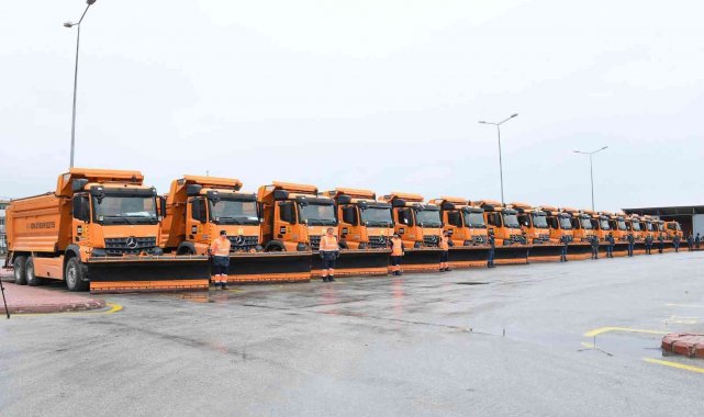 Konya Büyükşehir kar ve buzlanmaya karşı 31 ilçede görev başında