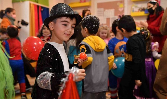 Konyaaltı'nda çocuklar için yılbaşı eğlencesi