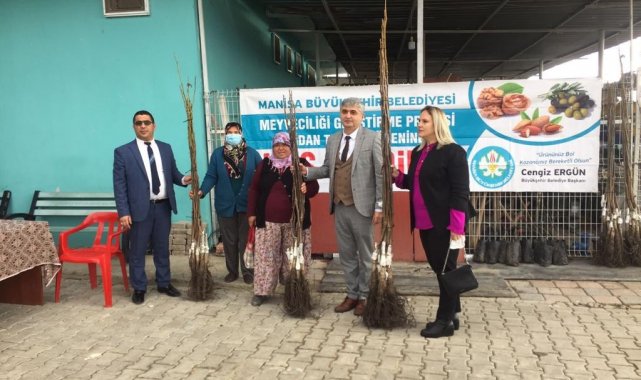 Köprübaşılı üreticiye 1100 meyve fidanı dağıtıldı