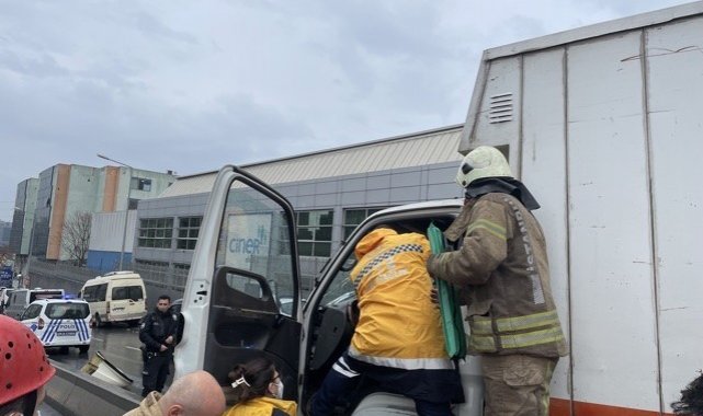 Küçükçekmece'de korkutan kaza: 1 yaralı