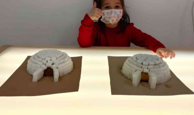 Küp şekerden iglo yaptılar