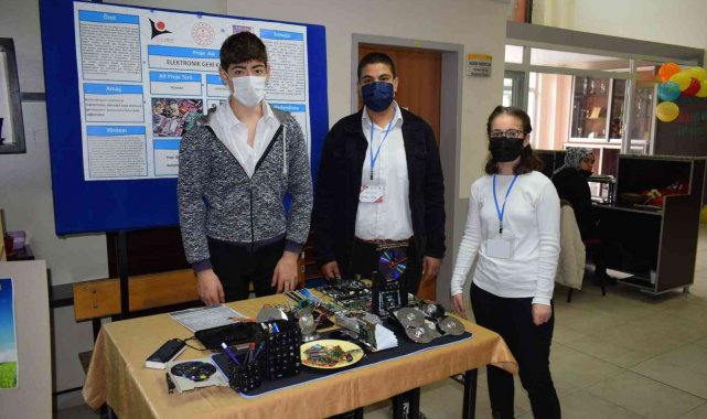 Kurtdereli'de bilim şenliği