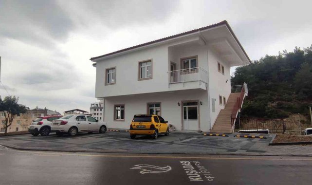 Kuşadası Belediyesi, taziye evinin yapımında son aşamaya geldi