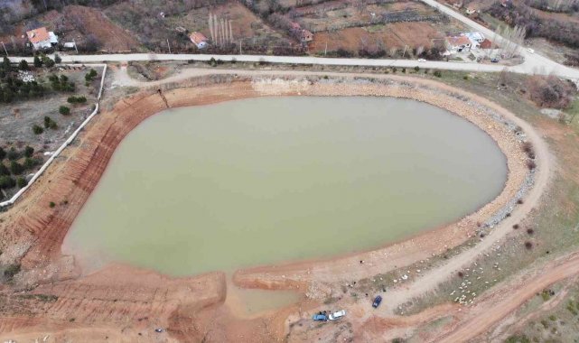 Kütahya Demirciören Göleti'nde kuraklık: Su seviyesi yüzde 40'a düştü