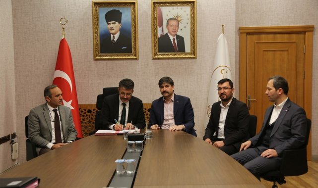 Kütahya'da sosyal denge tazminatı sözleşmesi imzalandı