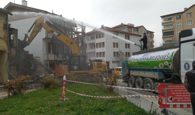 Kütahya'da yıkılan metruk bina sayısı 500'ü geçti
