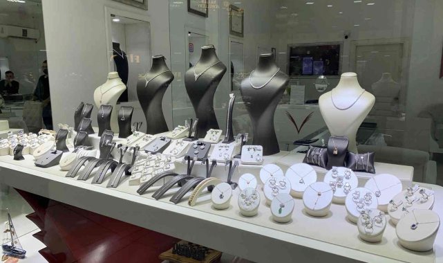 Kuyumcu esnafından yıl sonu kampanyası